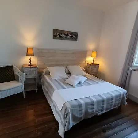 Nyaraló Le Clos Fleuri *