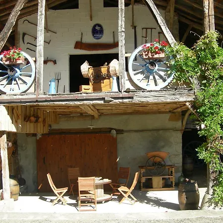 Nyaraló Le Clos Fleuri *